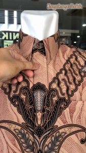 Jayabaya Batik MAITREYA Kemeja Batik Lengan Pendek