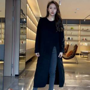 2023 Fall and Winter New Arrival Split Knee-Length Dress Sweater Stylish Unique Long Knitwear Base Sweater Dress