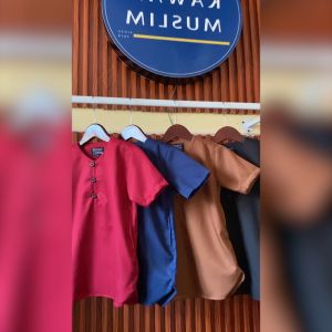 Kawan Muslim- Baju Setelan Koko Anak Laki-laki Lengan Pendek Model Simpel Hitam Polos Bahan Adem Usia 1-12 Thn
