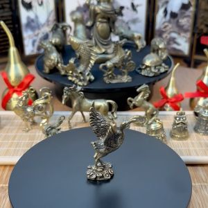 Tượng Nhỏ Phong Thủy Bằng Đồng Kiểu Dáng Con Hồng Hạc Sải Cánh  (Kích Thước: 3.5 x 5.9cm)