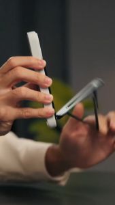 MOFT Snap Invisible Phone Tripod Stand/Wallet MOVAS™ (MagSafe Compatible)