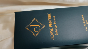 PARFUM PARIS HILTON EDP 35ml Parfum Wanita Essences Aroma Wangi Tahan Lama