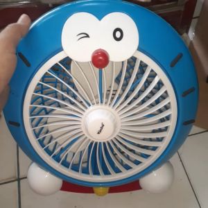 G700 KIPAS ANGIN FAN MINI 10 INCI 28W ORIGINAL 25CM KARAKTER BOX WIND AIR MEJA TABLE ON OFF PENDINGI