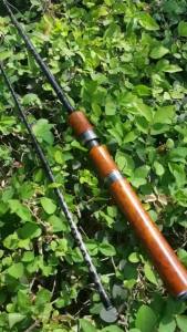 323NEW LONG YUE Spinning Rod ความยาว: 1.8M/1.98M2.1M L Action FUJI Guides Rings Wood Grip Lure Fishing Rod Ultralight Carbon Fishing Spinning Rod Pesca