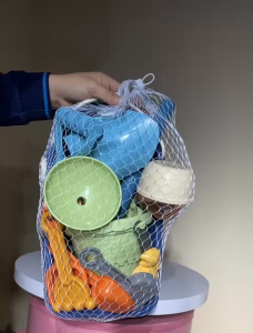 Bộ mô hình đồ chơi đi biển YG-9 (KT35x19x23cm)