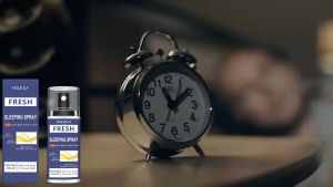 HOUKEA Deep Sleep Pillow Spray Lavender Pillow Sleep Spray Aromatherapy Without Stimulation Fall Asleep Deep Soothing Sleep (60ml)