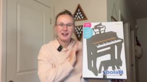 Bansid Piano Childrens Musical Keyboard 37 Keys Digital Keyboard Mini Keyboard for Kids with Luminous Effects and Microphone Musical Instruments with Stool 22 Beats 8 Tones/8 Rhythms