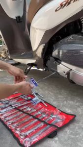 Combo bộ cờ lê Yeti 8-24 và 5 cây vặn ốc chữ T size 810121314 Rebel