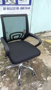 GHẾ XOAY VĂN PHÒNG LƯNG THẤP CHỐNG GÙ.