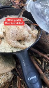 GRATER 30cm Rust Resistant Cast Iron Skillet Pre-Seasoned Cast Iron Non Stick Frying Pan