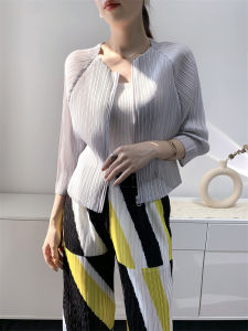 Chất lượng Nova⭐Một người một pleat⭐Miyake áo khoác áo cánh mới xếp li áo cardigan mỏng và mỏng đơn giản thời trang đa năng thoải mái