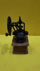 Máy xay cà phê cổ điển máy xay cà phê thủ công nội địa Nhật (mã 7)