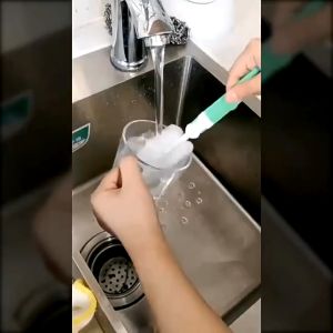 1PCS Bottle Sponge Brush Bottle Care Cleaning Baby Milk Feeding Washing Cleaner Cup AccessoriesMY17 (Random Color)