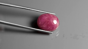 7.55 ct พลอยแท้ พลอยแดง เผาใหม่ ไข่หลังเบี้ย สีแดง ชมพู แอฟริกา