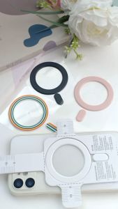 แผ่นแม่เหล็กติดหลังมือถือ พร้อมตัววัดเคสในตัว ติดแล้วมีสไตร์เรียบง่าย