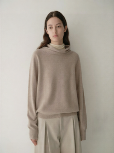 INSIS FEMME | Merino Wool Turtleneck Sweater
