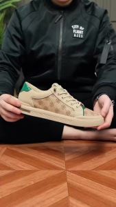 รองเท้าผู้ชายสไตล์เกาหลี พื้นรองเท้าทน 30 ต่อการสึกหรอ อัปเปอร์ระบายอากาศ รองเท้ากีฬาตาข่าย ราคาถูกต้อง