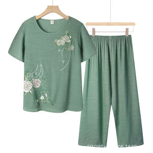 Ruige Middle-aged and elderly mothers wear a special outdoor spring and summer home crew neck top and pants set wholesale by manufacturers