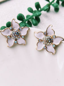 Elegant Korean Fashion Floral Ear Cuff Womens Jewelry Versatile Stylish Trendy Alloy Plated Silver Gold Ear Studs