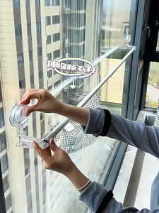 Punch-free Suction Cup Clothes Drying Rack Portable Wall-Mounted Telescopic Clothes Drying Rod