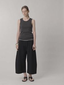 INSIS FEMME | Round Neck Hollow Out Sleeveless Shirt