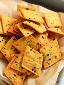 Uncle Rabbits Sesame Sweet Potato Chips Sweet Potato Crisp Dried Sweet Potato Chip Sweet Potato Slice Non-Fried Crispy Sweet Potato Chips Snacks