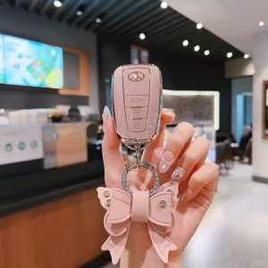 ฝาครอบเคสกุญแจรถยนต์สำหรับโตโยต้าไฮลักซ์วีโก Revo Fortuner Innova คอโรลล่าอัลติส CHR RAV4แฟชั่นคุณภาพสูงพับได้สไตล์ใหม่อุปกรณ์ตกแต่งภายในรถยนต์