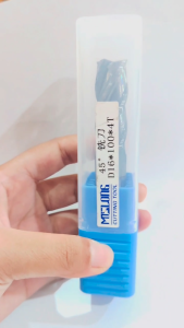 QBLADE CNC Mata End Mill 16mmx100mm HRC45 4 Flute 1Pcs Hitam