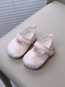 New Chinese Style Baby Girl Shoes Soft Bottom Cloth Slip-On Anti-Slip Traction for 6 to 12 Months Spring Autumn 1 to 2 Years