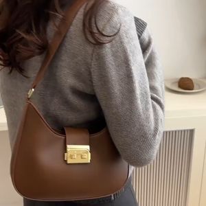 1820 ( READY STOCK ) PU SLING BAG EU FASHION HOUSE