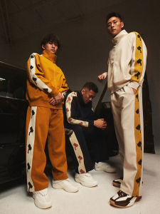 Bộ Đồ Thể Thao Giản Dị Unshackled Dành Cho Nam Và Nữ Quần Dài Tay Dệt Kim Thời Trang Đường Phố Unshackled Youth Polyester