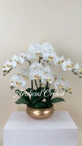 แจกันกล้วยไม้ปลอม กล้วยไม้สีขาวพร้อมแจกันสีทอง ดอกไม้ปลอมตกแต่งบ้าน