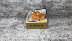 212-1592-AE CORNERLAMP CORNER LAMP LAMPU SEIN SEN SAMPING RATING RITING RIFTING BELOK KANAN / KIRI ALL NEW COROLLA 1.6 1996-1997 (MIKA) KANAN KIRI HARGA SATUAN DEPO