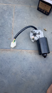 Củ gạt mưa 12v 24v 50W trái phải lắp cho xe cửu long hoa mai chiến thắng trường hải đông xe ben xe thùng mô tơ chế quay vịt