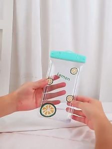 ซองใส่โทรศัพท์กันน้ำพร้อมสายคล้องคอ ลายการ์ตูน สีใส พร้อมส่งจากไทย
