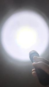 Đèn pin siêu sáng cầm tay 502B led xml2 đèn bin cầm tay vỏ hợp kim nhôm chống nước công tắc đuôi 1 chế độ sáng trắng 10W