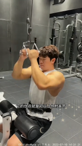 【Wide Variety of Styles】 Tricep dip handles bicep curl handles rowing handles for back training and pulley machine accessories for home gyms