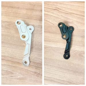 Pát trước Wave 100/Zx/Future neo/Dream đĩa 260/267mm. Xài heo Adelin 4 Piston đối xứng màu đen Màu Trắng CNC