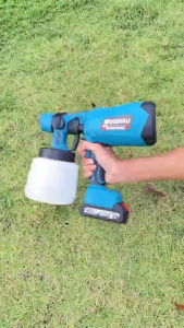 【ประกอบด้วยหัวฉีด 5 แบบ】กาพ่นสีไฟฟ้า 48V 4000W กาพ่นสีไร้สาย 1000ML กาพ่นสีไฟฟ้า เครื่องพ่นสีไฟฟ้า กาพ่นสีรถยนต์ ใช้ได้ทั้งสีน้ำ+สีน้ำมัน ใช้แบตเตอMakita Paint Sprayers มีการรับประกันจากผู้ขาย พ่นสีได้ต่อเนื่อง สามารถใช้สำหรับพ่นสีน้ำมัน พ่นสี รักษาฟอร์มา