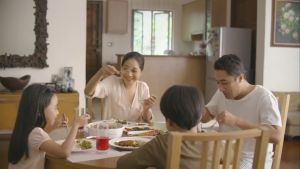 Nước Rửa Chén Công Nghệ Sinh Học ECOHOME 1.6Kg Với Mùi Hương Quế Chanh Giúp Diệt Vi Khuẩn Trên Chén Dĩa