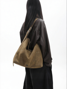 JANDRESS | Commute-friendly Soft Leather Grayish Brown Zomalami Nail Decorative Hobo Bag