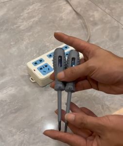 Bút thử điện thông minh thế hệ mới 02 kiêm tua vít từ tính đo thông mạch tìm chỗ dây đứt ngầm (loại 2 đèn led xanh đỏ)