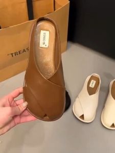 Sandal Wanita Korean Style Desain Silang dan Berlubang