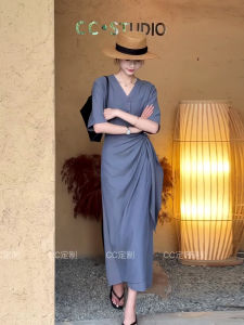 ชุดเดรสยาวคอวีเข้ารูปสไตล์เกาหลีสำหรับผู้หญิง ฤดูร้อน 2025 ชุดเดรสยาวเข้ารูปเอวสูง สไตล์เกาหลี แขนยาว สีสันสดใส