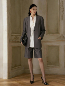 Classic Versatile Silk-blend Sleeveless Jacket and Straight Mid-length Pants Suit