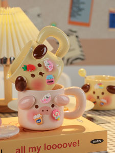 แก้วเซรามิคของขวัญ น่ารัก ถ้วยกาแฟพร้อมฝาปิดช้อนสําหรับสาววันเกิดถ้วยนมฟางรวมอุปกรณ์รับประทานอาหาร Universal ผู้ชม