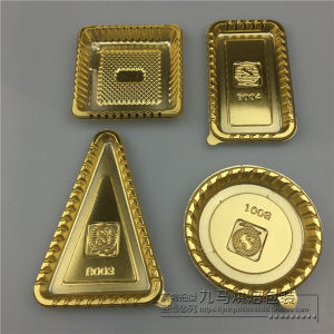 ถาดรองเค้ก ถาดตัดเค้ก ถาดรองมูสพลาสติกทรงสามเหลี่ยม สีทอง 100ชิ้น อุปกรณ์ตกแต่งบรรจุภัณฑ์