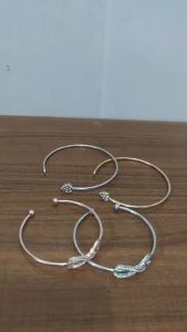 Gelang tangan wanita Titanium magnetik om mani padme HUM Infinite