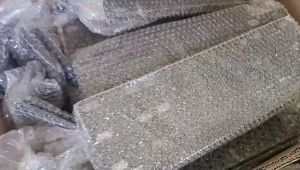 กันชนป้ายทะเบียน ป้ายทะเบียนรถกันชน กันชนป้ายทะเบียนติดไฟ ป้ายทะเบียนรถกันชนหน้าอเนกประสงค์ที่ใส่โคมไฟ SUV อลูมิเนียมทางวิบากไฟ LED บาร์ที่ยึดเฟรมล็อกไลท์