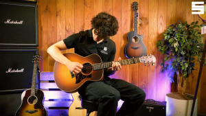 TAYLOR GS MINI-E ROSEWOOD SB [FREE GIG BAG]